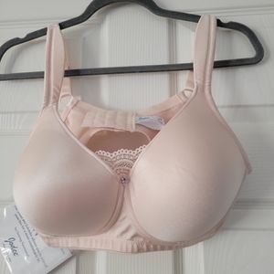 Jodee Seamless Molded Perma-Form® Mastectomy Bra Size 38B Style 815